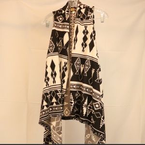 Wrangler western vest Aztec print!